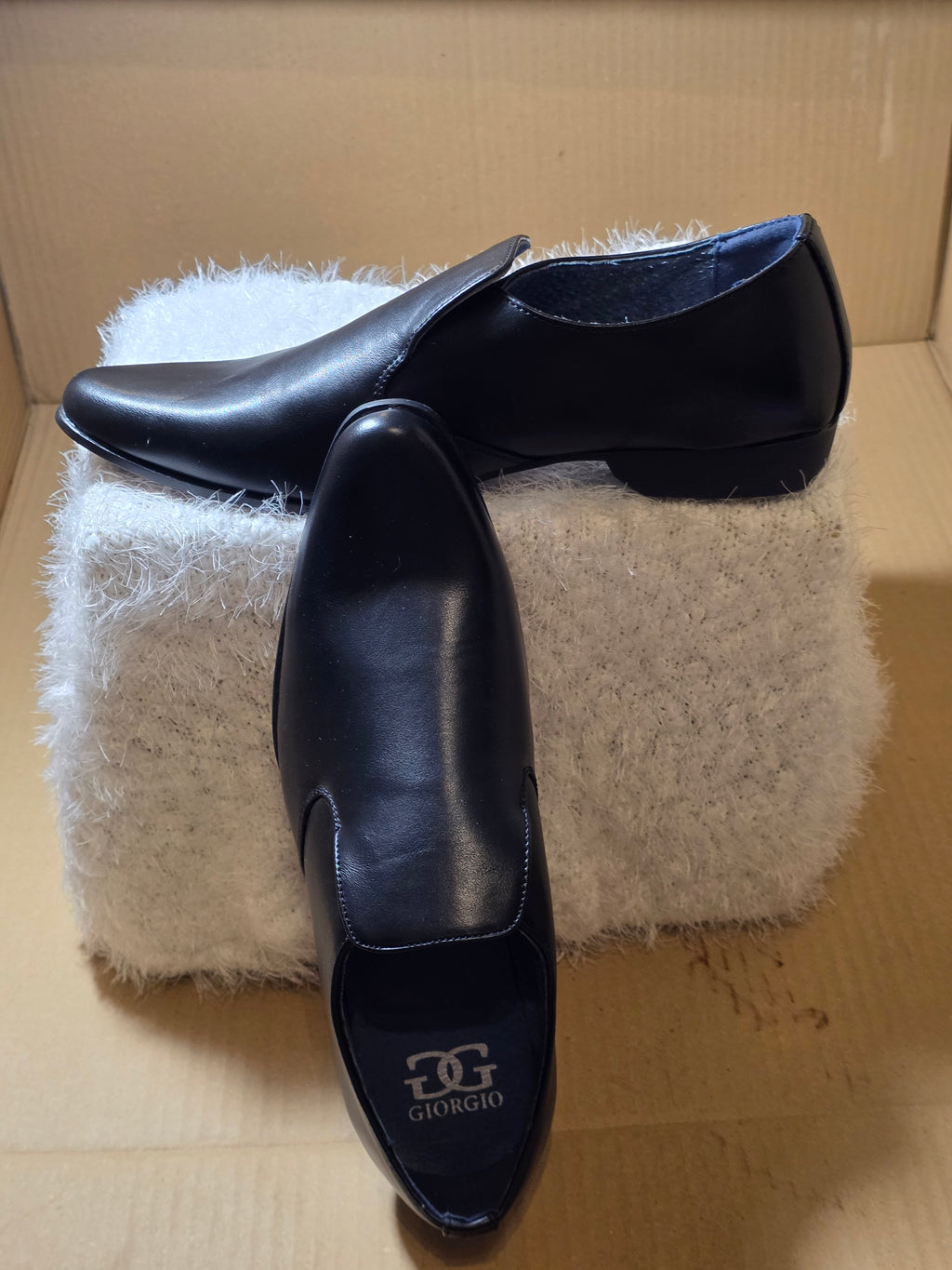 A Giorgio Mens Formal Shoes, size 8, new never worn.