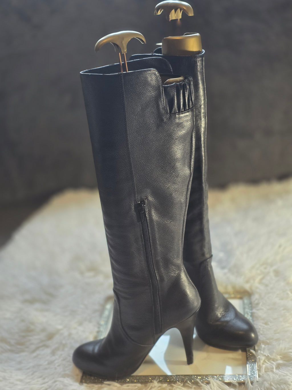 A Zara Knee High Leather Knee-High Boots size 4