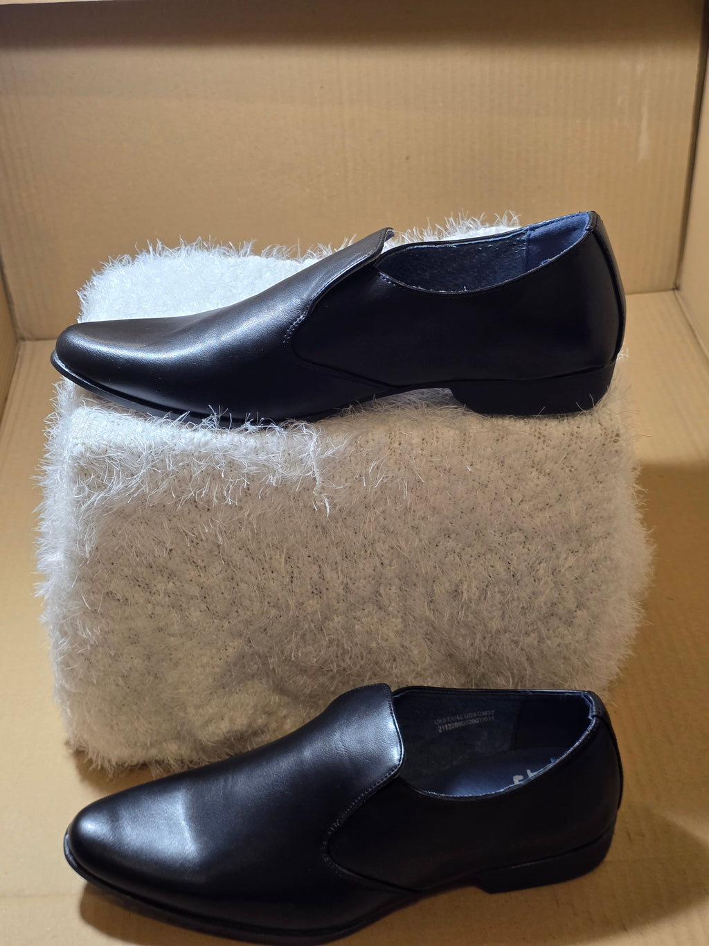 A Giorgio Mens Formal Shoes, size 8, new never worn.