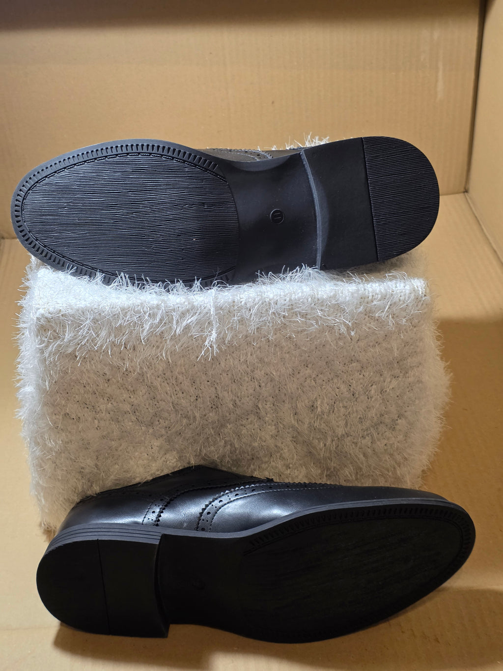 A Everyday Mens Brogue Dress Shoes, uk size 11, new never worn